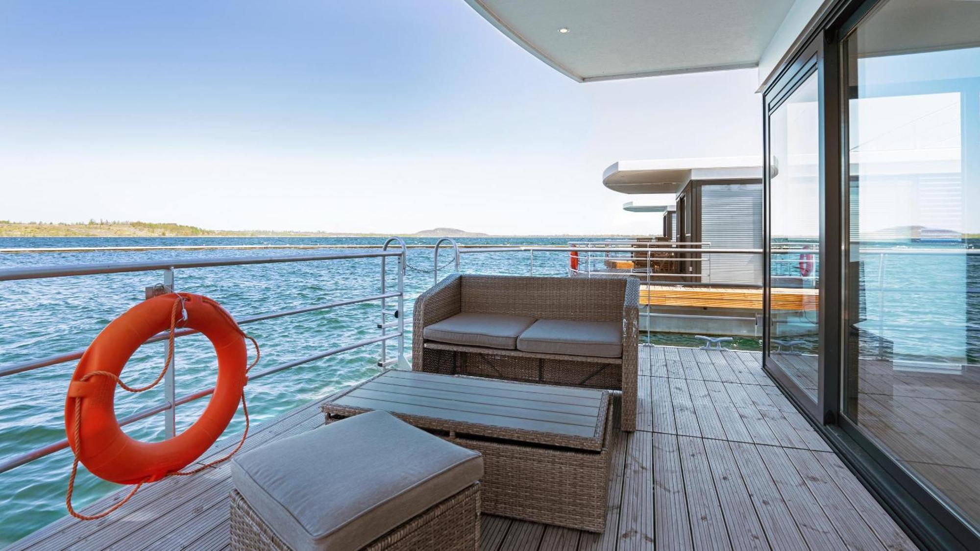 Hausboot Geiseltalsee - Floating House - Well Hausboote - Family & Friends Braunsbedra Exterior photo
